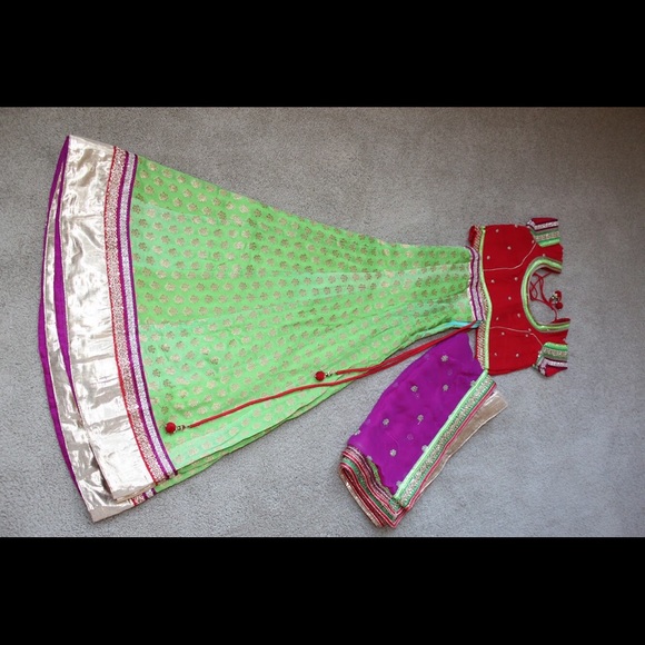 Chaniya choli - Picture 7 of 8